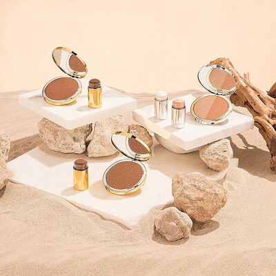 أريا كونتور ستيك