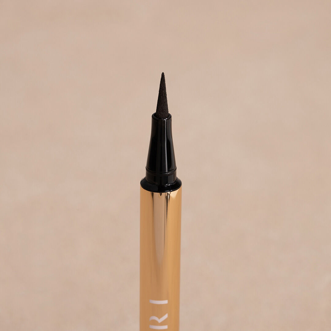 HERizon Eye Liner