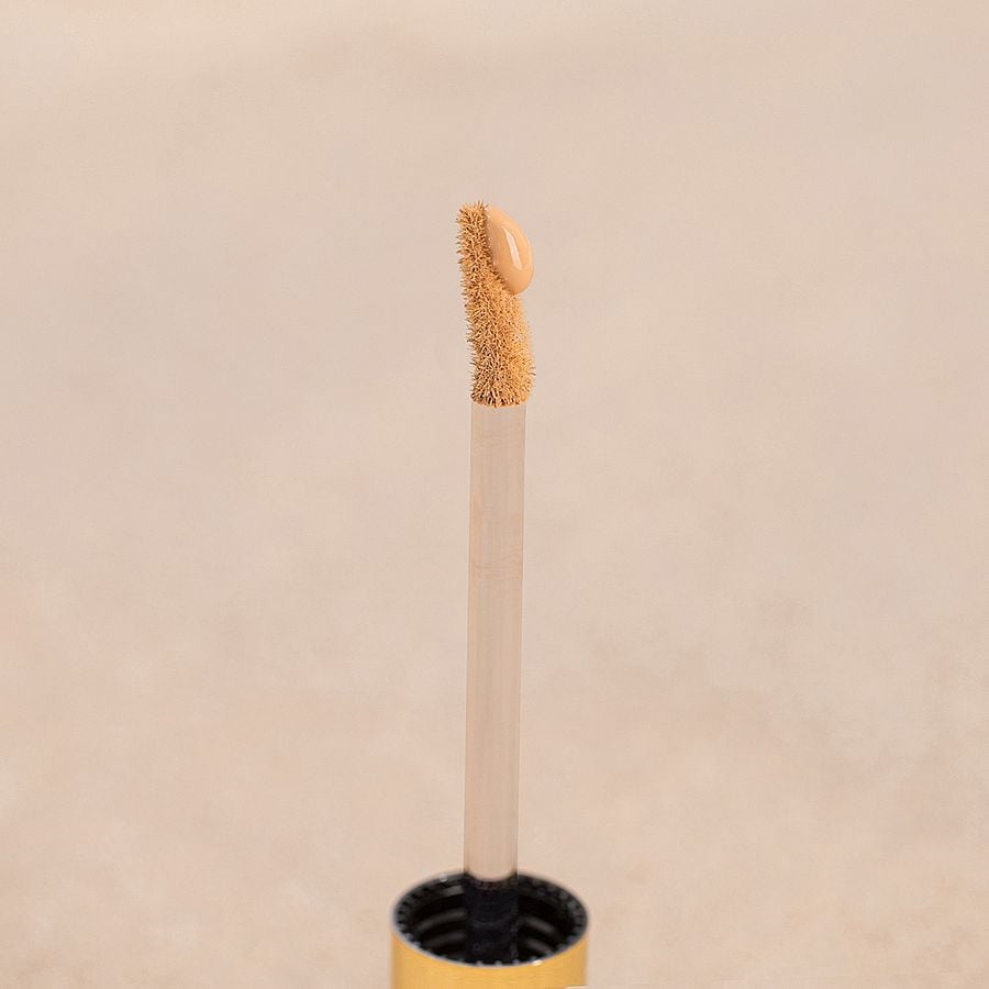 Aura Radiant Concealer