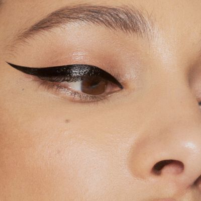 HERizon Eye Liner