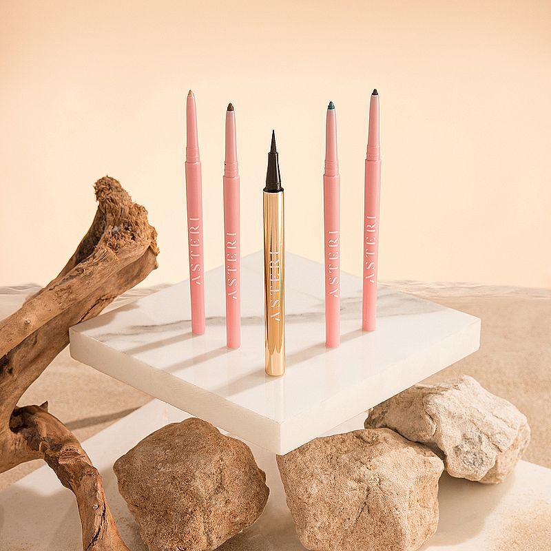 HERizon Eye Liner