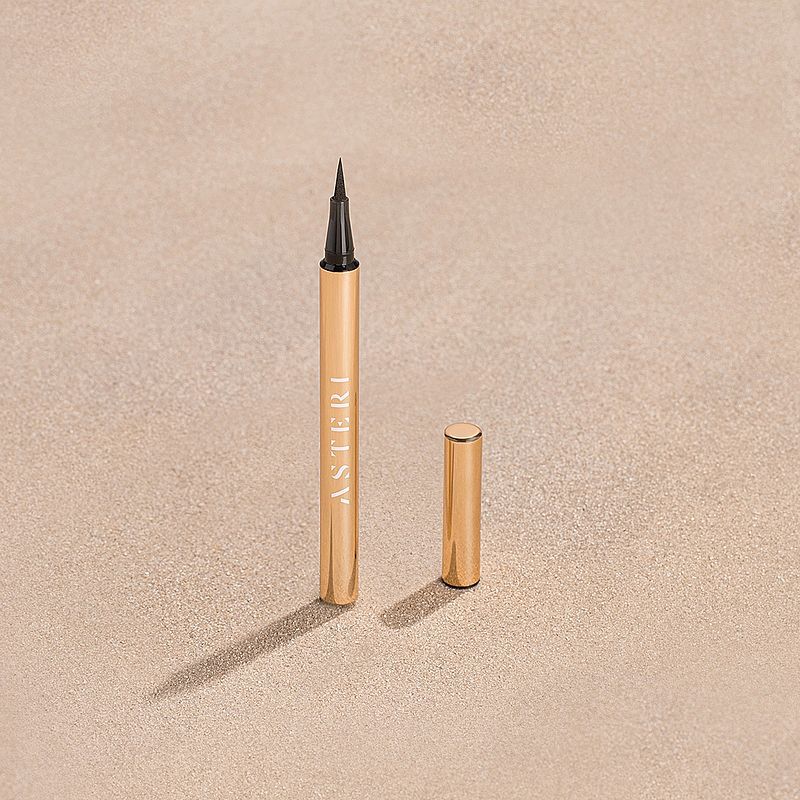 HERizon Eye Liner