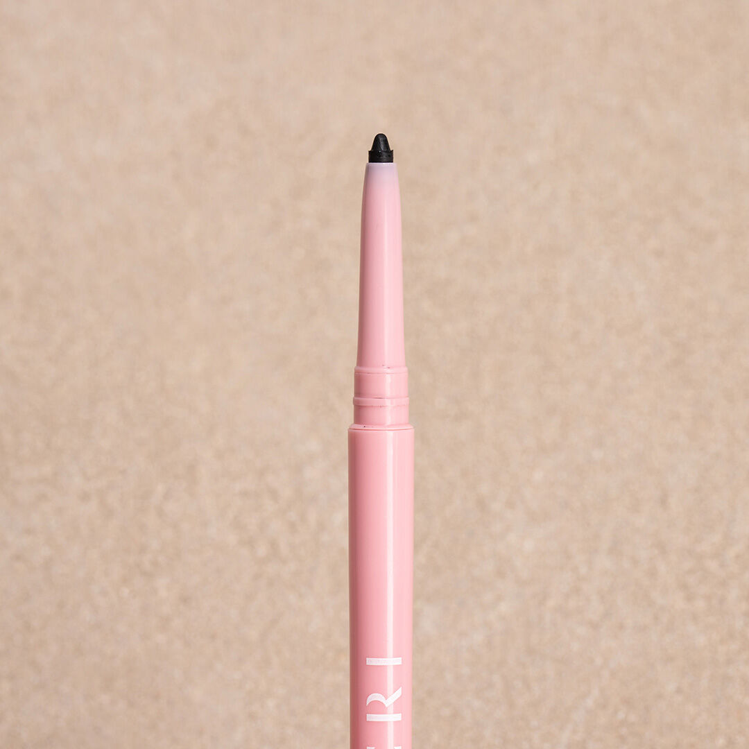 Supermassive Black Kohl